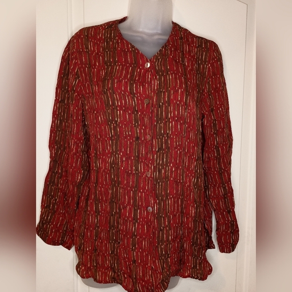 100% silk SAKS FIFTH AVENUE Sophisticated Striped Button-Up (#1,001) - Picture 1 of 8